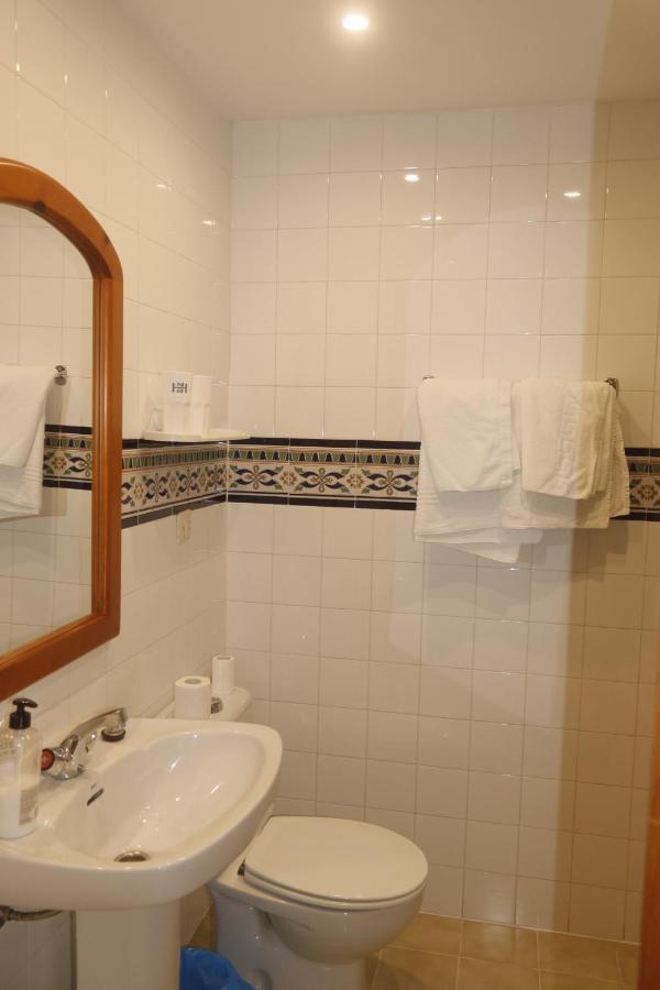 Hostal Moncada Gaucín Buitenkant foto