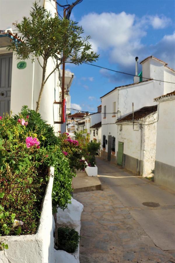 Hostal Moncada Gaucín Buitenkant foto
